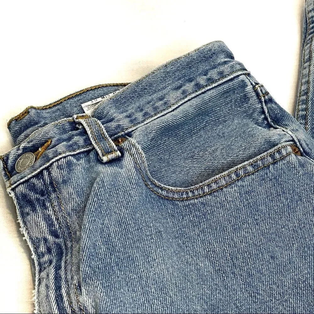Levi’s vintage 560 high waist mom jeans size 10